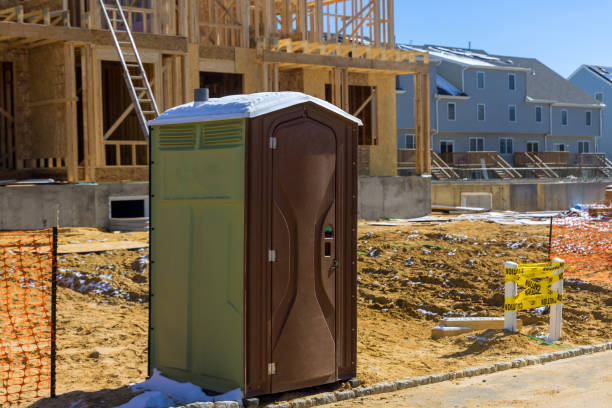 Portable Toilet Options We Offer in La Plata, MO